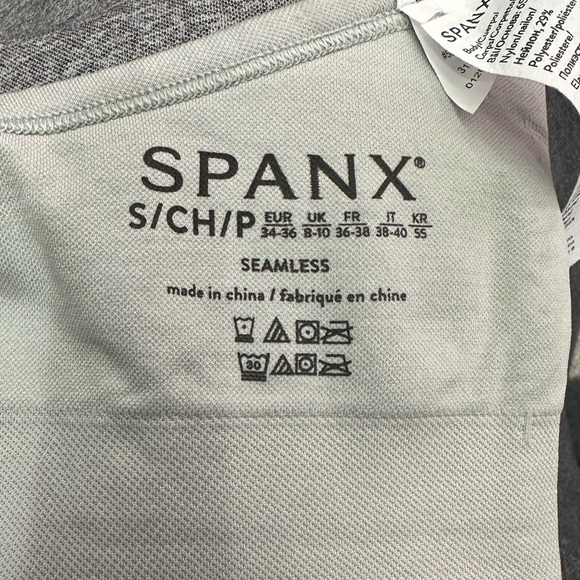 SPANX Seamless Sculpt Cloudy Grey High Scoop Neck Crossback Sports Bra Women S/P - Picture 8 of 8